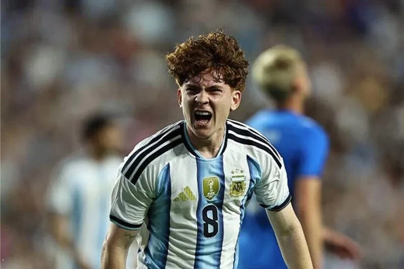 Barco mở tỷ số cho ĐT Argentina