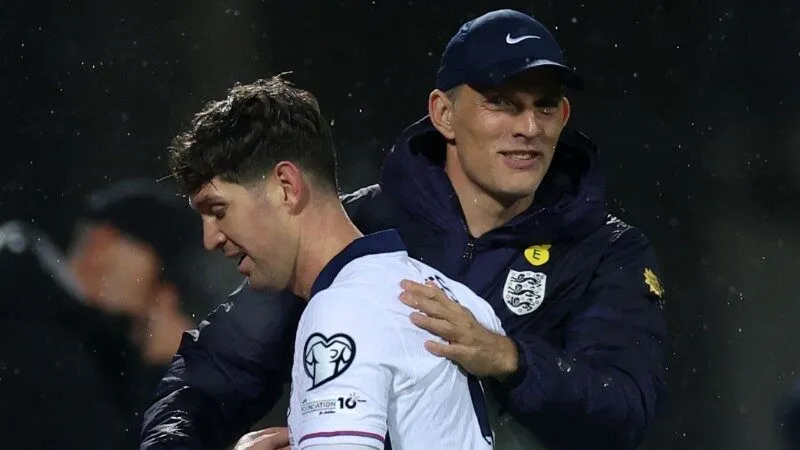 Stones ca ngợi ông thầy Thomas Tuchel